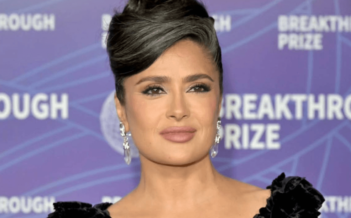 Salma Hayek en alfombra 2026 (Imagen Instagram)