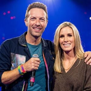 Kristin Cabot, la fan que se hizo viral en el concierto de Coldplay ahora busca una disculpa (IA)