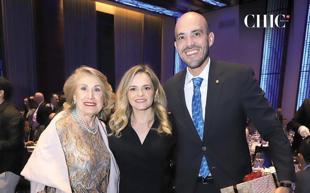 Ana María Arezzo, Samantha Orbeso y Héctor Lozano