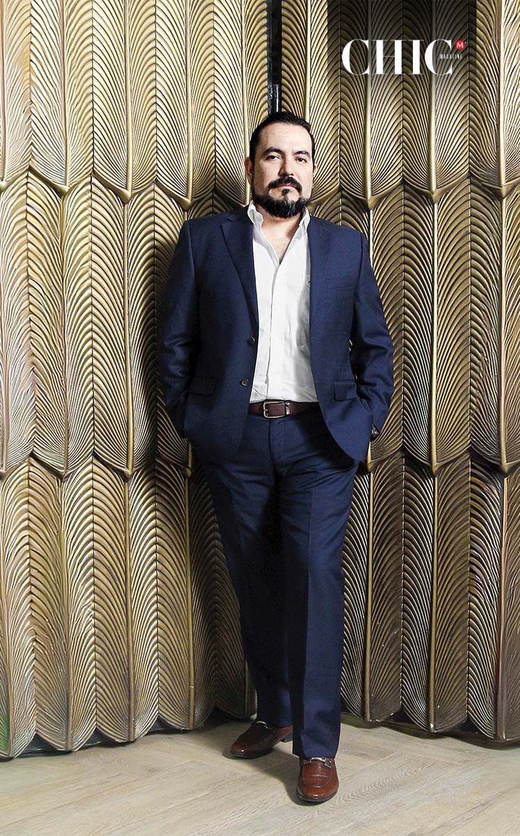 El equipo liderado por el Dr. Mauricio Pérez ofrece soluciones personalizadas que reflejan tu belleza única. (JOSÉ CHANG)