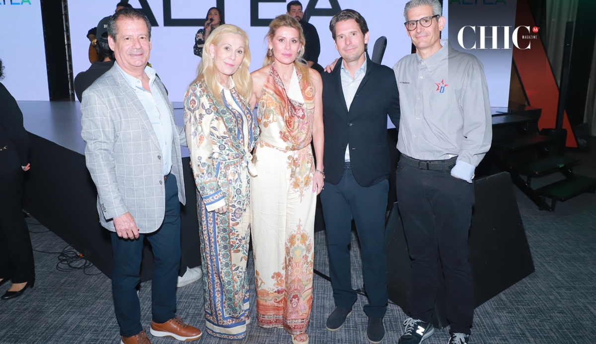 Hugo Chapa, Patricia González, Valeria González, Jesús Dionisio González y René Bortoni / Fotos: Daniel Saldivar