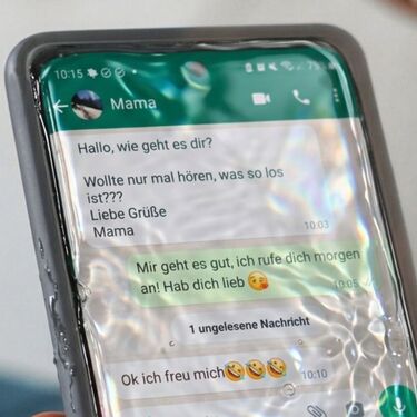 Descubre qué celulares son compatibles con WhatsApp Liquid Glass (IA)