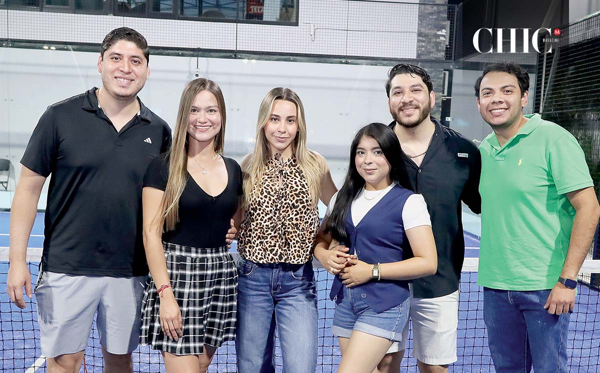 Ángel Flores, América Flores, Alessandra Rivera, Zeidi Esqueda y Omar Flores
