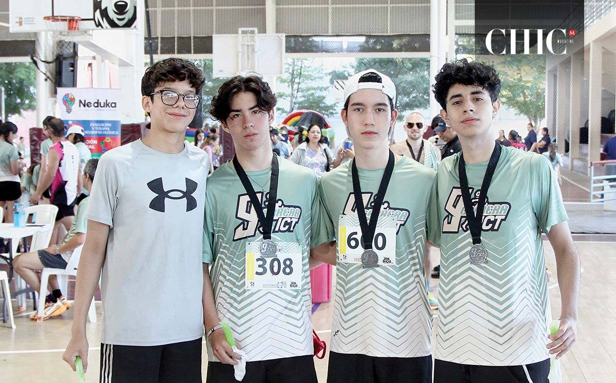 Matias Burgos, Diego Woo, Andrés Diego y Alan Lozano