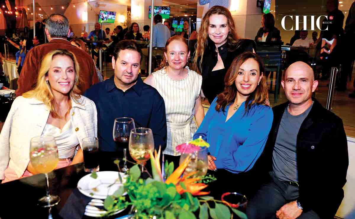 Analía García, Carlos Rosseau, Alice Sada, Martha Souzaya, Érika De la Garza y Ricardo Garza / Fotos: Daniel Saldívar