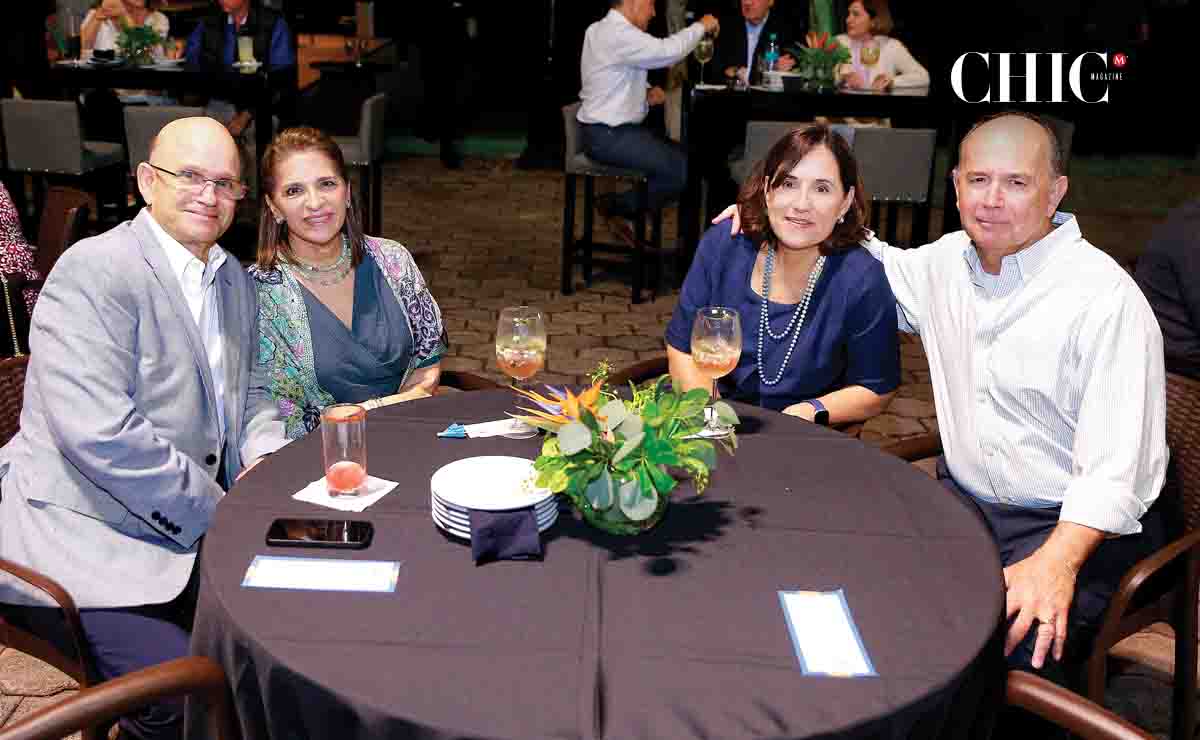 Patricio Ferrara, Helena Ferrara, Laura Rodríguez y Leoncio Montemayor / Fotos: Daniel Saldívar