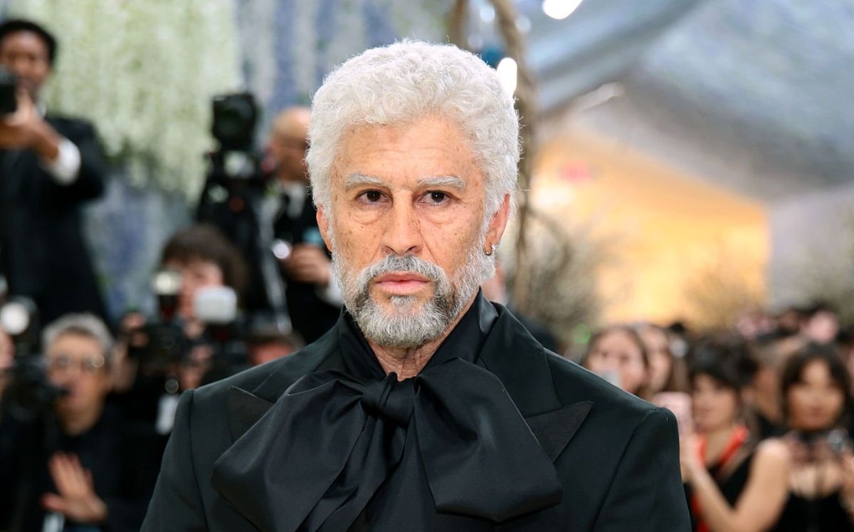 ¿Por qué Bad Bunny llegó con bastón y canas a la Met Gala 2026? (Foto: Getty)