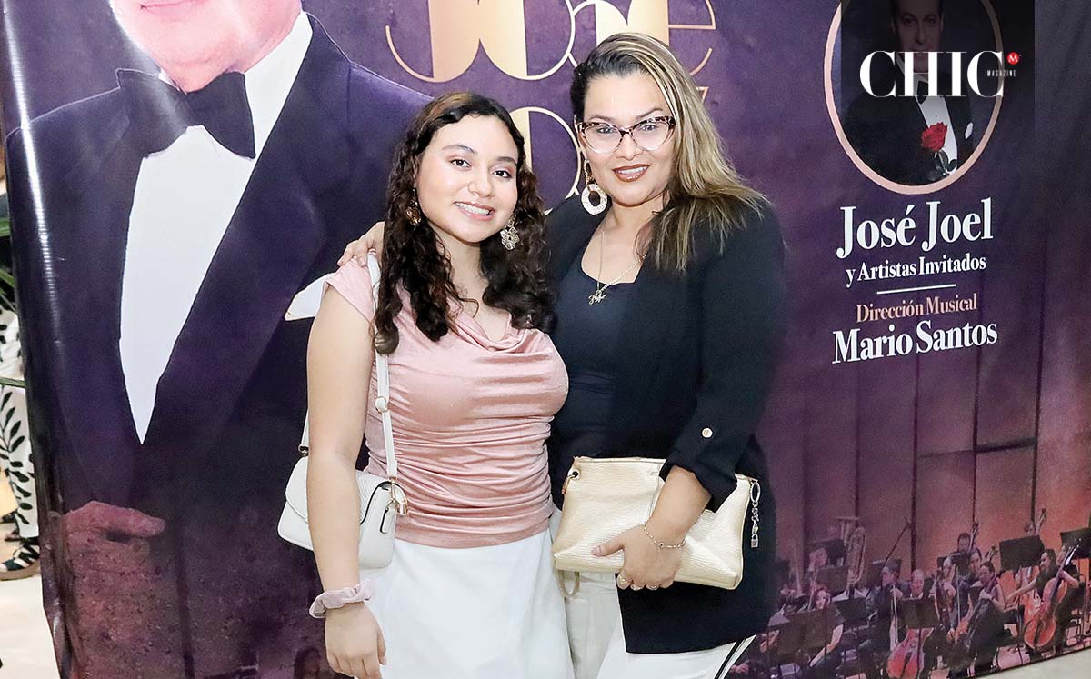 Dulce Mendoza acompañada con Danna Nicolle