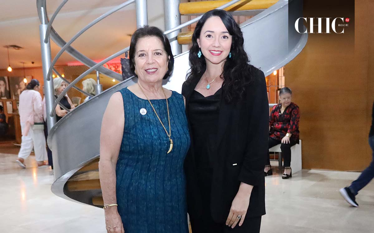 Elvia Holguera y Mariana Moctezuma