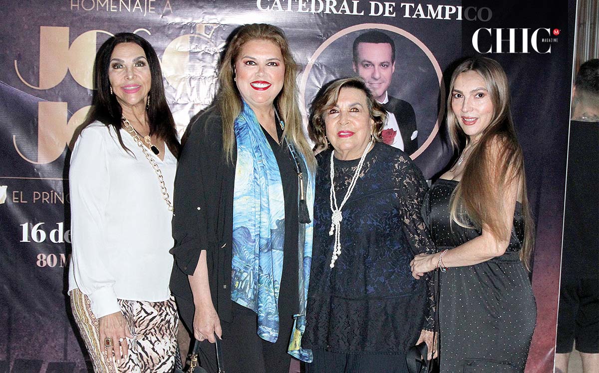 Gabriela Gomez, Liliana Gomez, Celia de Gomez y Cristina Gomez