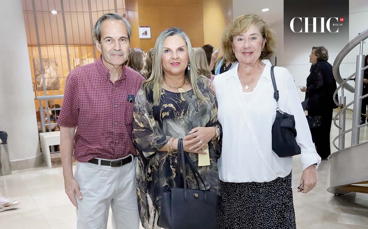 Luis Benavides, María Inés Leal y Alicia Vega