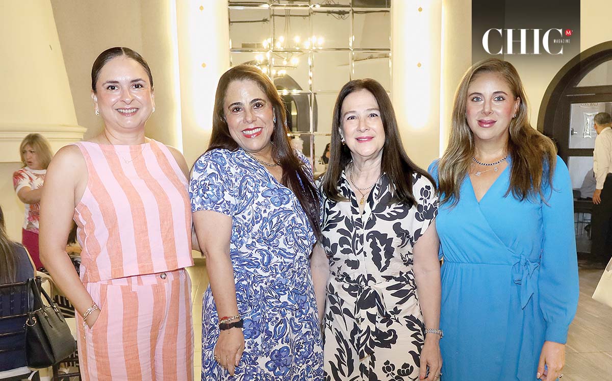 Paola Velázquez, Dora Aguirre, Laura Mary de Fueyo y Andrea Leal