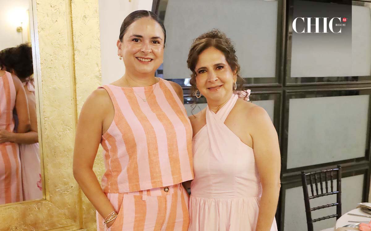 Paola Velázquez y Lucy de Ávila