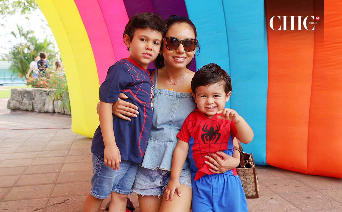 Sebastián Collella, Ana Laura Guevara y Alessandro Collella