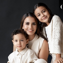Lorena de la Garza reflexiona sobre su faceta como mamá. / Foto: Daria Izmailova