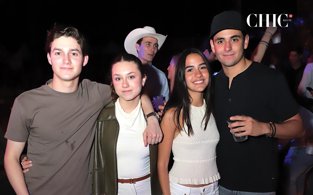 Marcelo Kalifa, Marcela Calderón, Bernardo Garza y Roberta Garza