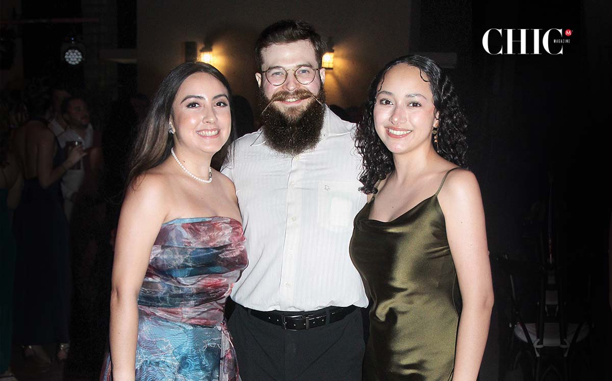 Brenda Villegas, Romel Bueno y Sofia Castillo