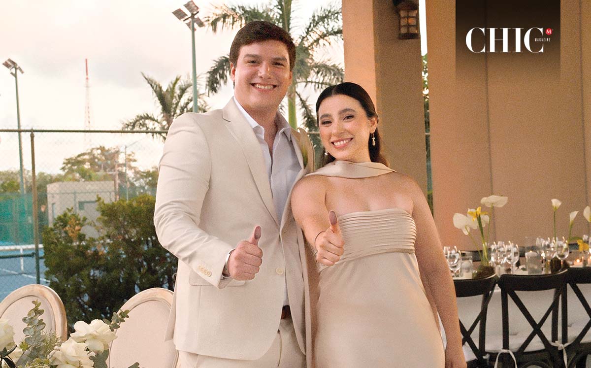 Laura Macías y Andrés García celebran su enlace civil en el Deportivo Español.