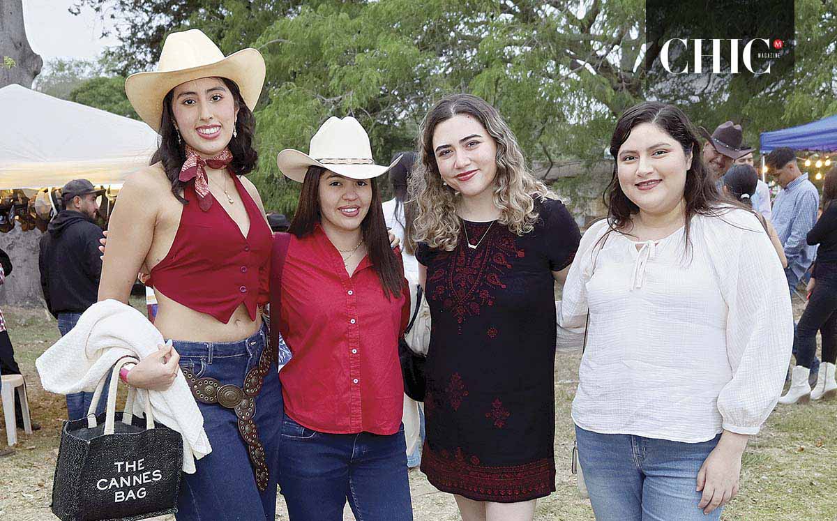 Miri Durán, Dana García, María Paula Martínez y Leslie Villagran