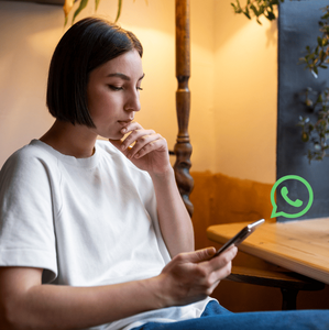 ¿Qué significa no contestar ni participar en los chats grupales de WhatsApp? Esta es su explicación según la psicología  (Foto: Freepik)