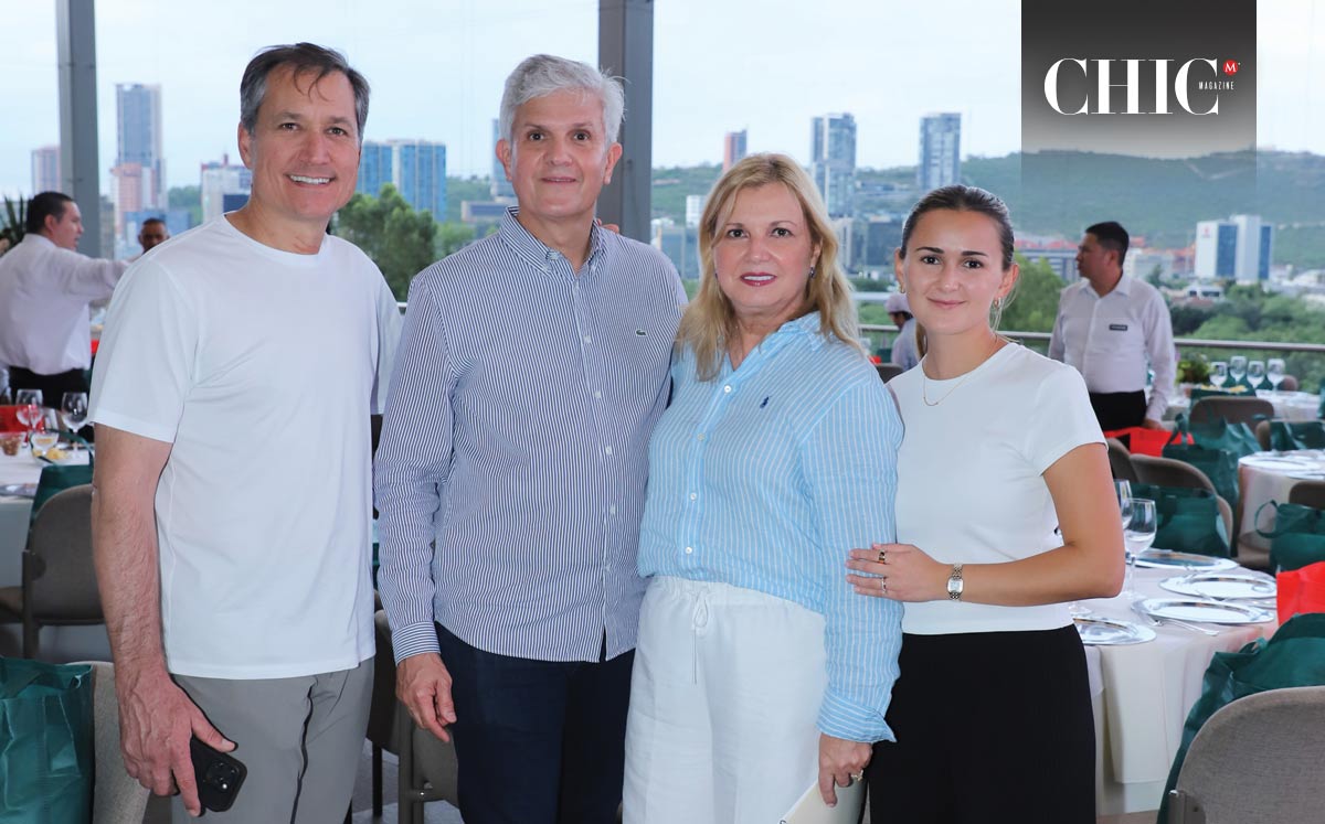 Felipe De la Garza, Ricardo Coronado, Patricia Rodríguez de Coronado y Paty Coronado. Fotos: Roberto Alvarado