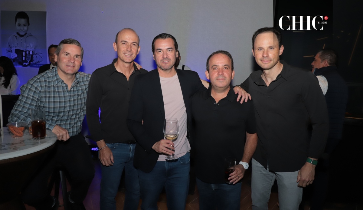 Gastón Zambrano, Andrés Cueva, Alberto Villarreal, Marcelo Garza y Rodolfo Farías