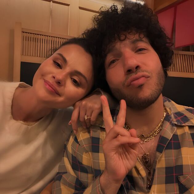 Selena Gomez "come como niña de 5 años", según Benny Blanco (Foto: IG)