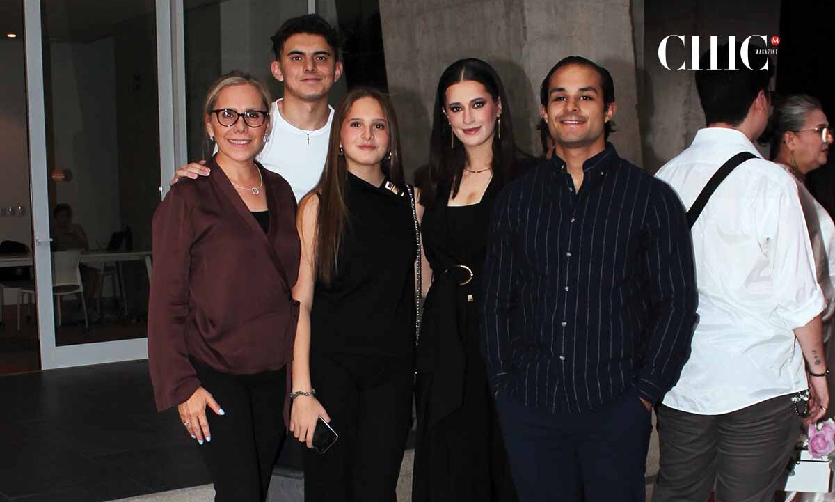 Gabriel Osuna, Santiago Sánchez, Sofía Sánchez, Nicole Kuda y Ramón Tarno