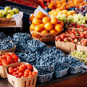 Pesticida contamina las frutas (Imagen Getty)