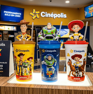 Vasos coleccionables de “Toy Story 5” inspirados en Woody, Buzz Lightyear y Jessie llegarán a Cinépolis (Foto: IA)