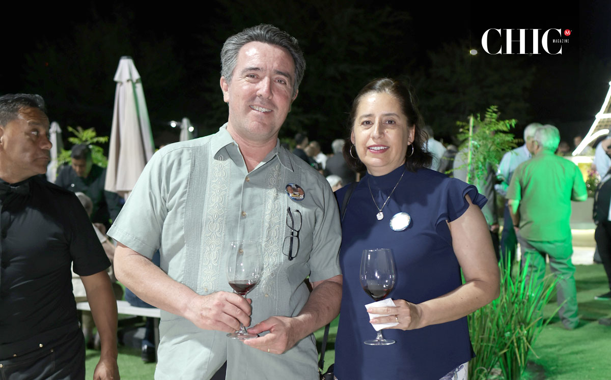 Gilberto Romero y Angélica Menchaca