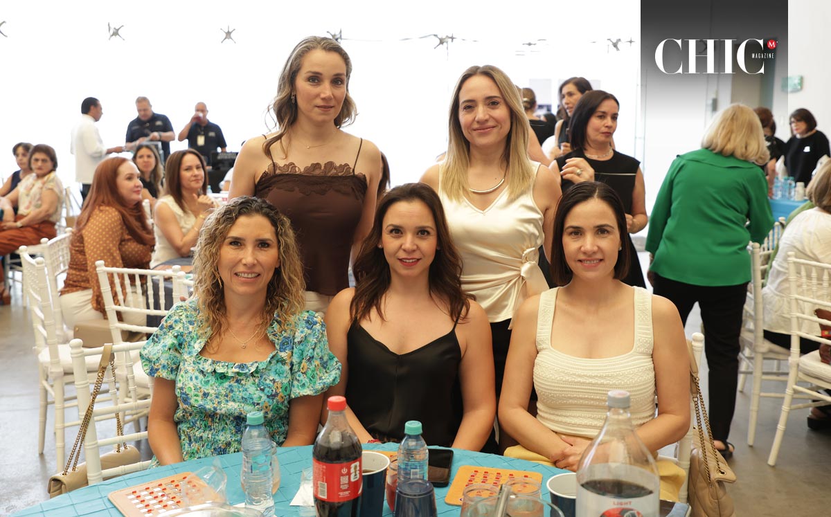 Lizeth, Alicia, Mónica, Marcela y Cristina