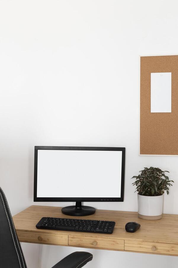 El tamaño de monitor es un factor importante para una computadora (Foto: Freepik)