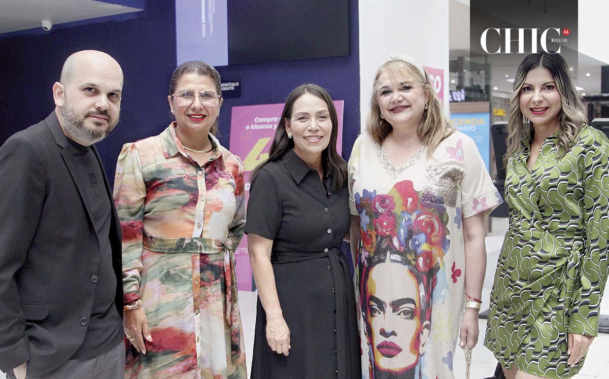 Fernando Barreda, Ana Delia Zaleta, Blanca Guzmán, Claudia Fernández y Mirtha Loyola
