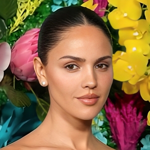 Eiza González impacta en redes sociales con un inesperado cambio de look (Foto: IG)