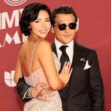 Así fue la inesperada aparición de Ángela Aguilar junto a Christian Nodal en la Plaza de Toros (Foto: Getty Images)
