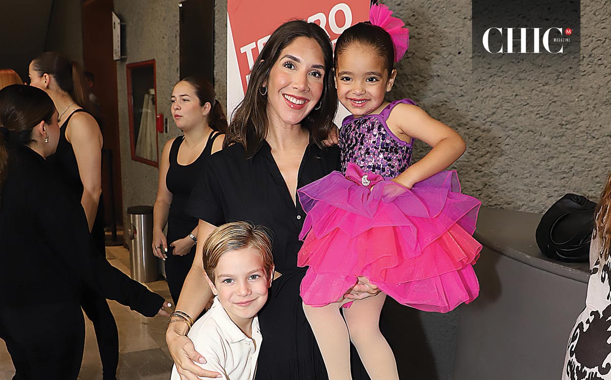 Daniela Espino Barros, Manuel Vázquez y Daniela Vázquez