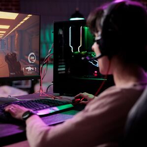 Gamers de 30 y 40 años podrían llegar mejor cognitivamente a la vejez, según la OMS  (Foto: Freepik)