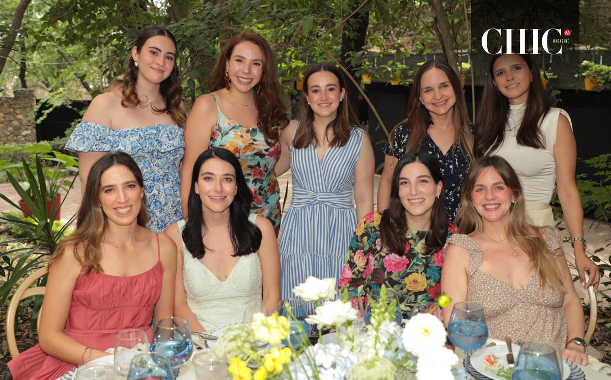 Marcela Guerra, Sureya Arechavaleta, Claudia Guerra, Sofía Torres, Nola Alanís, Roberta Treviño, Alejandra Torres, Nora Durazo y Andrea Torres