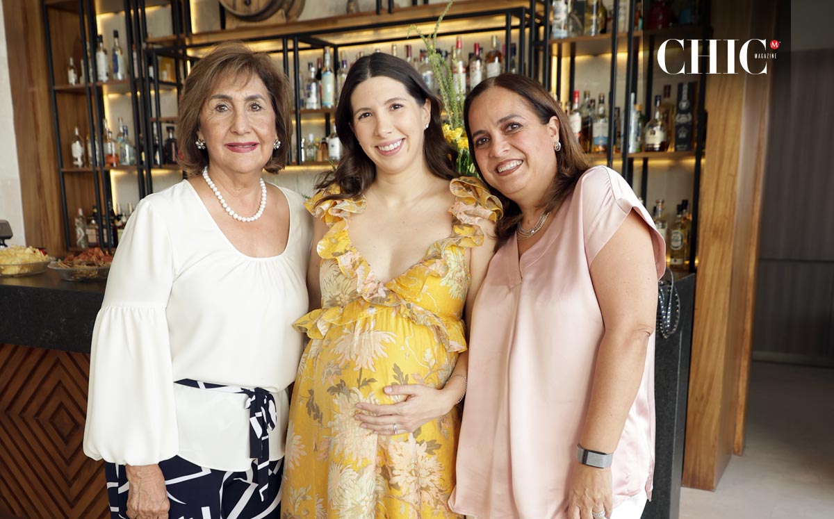 Bertha Aurora, Jimena y Canela
