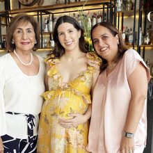 Bertha Aurora, Jimena y Canela
