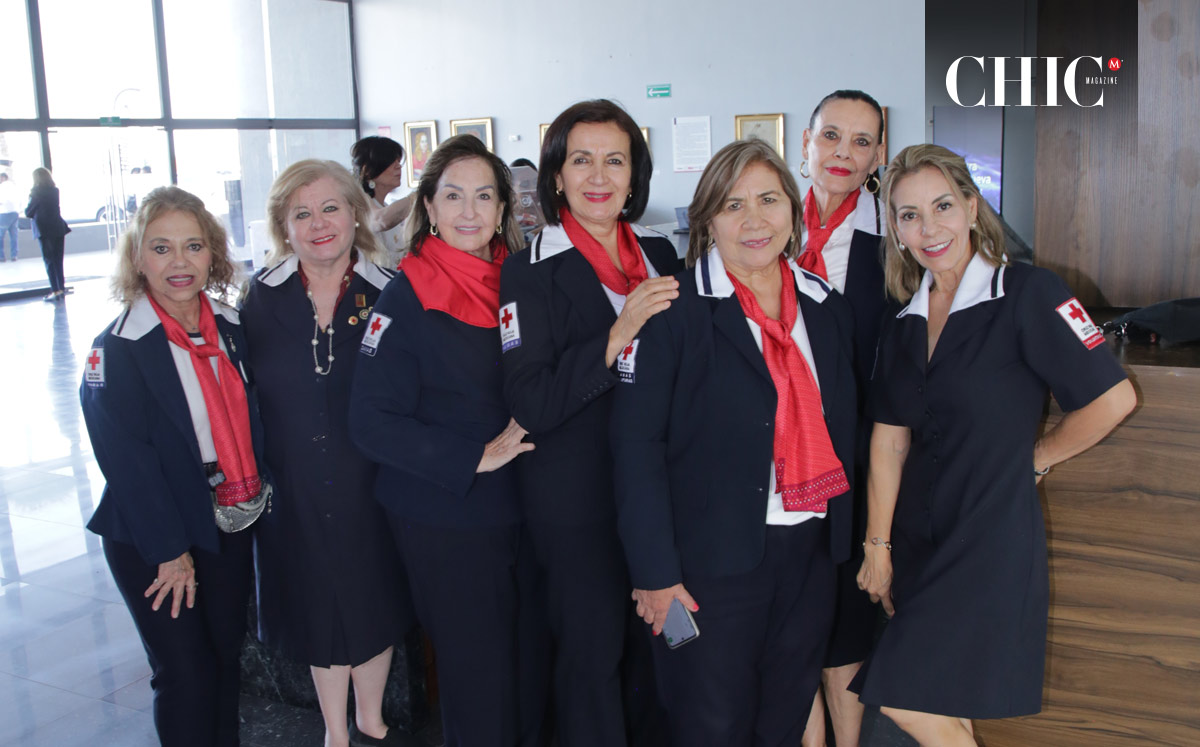 Carmen, Ana Carmen, Estelita, Cristina, Maria Elena, Chenys y Rocío