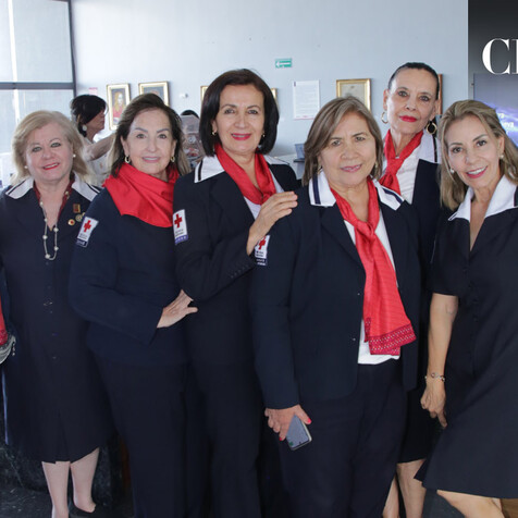 Carmen, Ana Carmen, Estelita, Cristina, Maria Elena, Chenys y Rocío