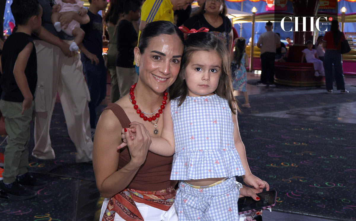 Daniela Macías y Carola