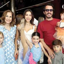 Consuelo Lozano, Connie Dávalos, Miguel  Tame, Sienna Tame, Julia Ramírez, Alessa Tame y Leonel Tame / Fotos: Roberto Alvarado
