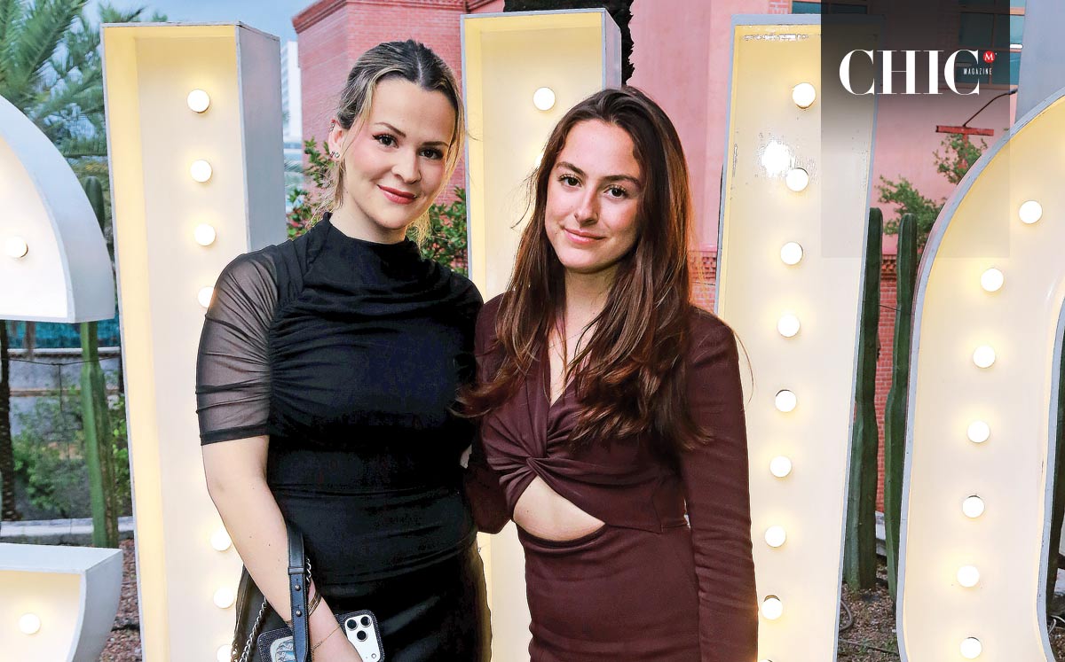 Luisa Salvador y Laura Fernández