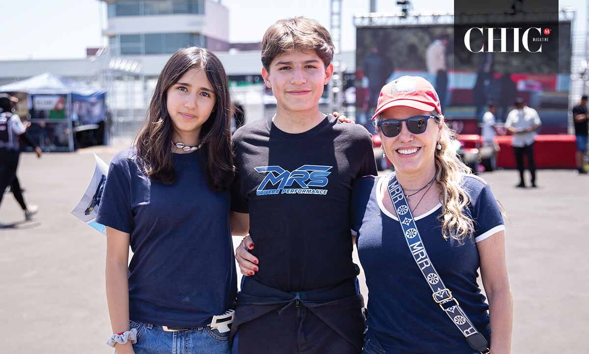 Gabriela Morín, Carlos Morín y Mary Morín