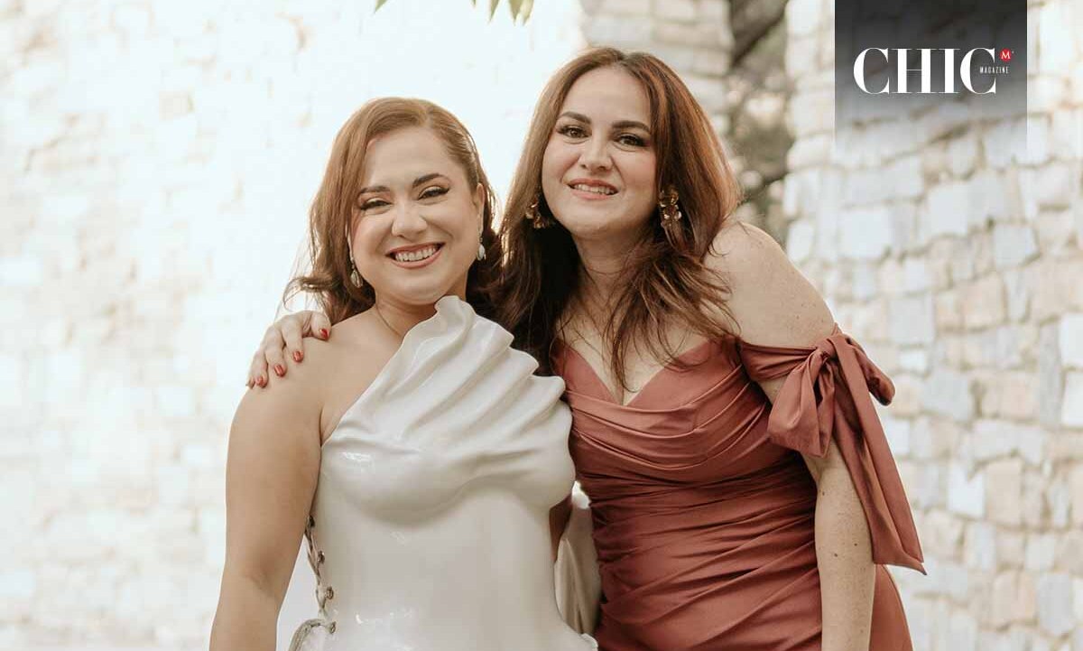 Diana Ruiz y Laura Cavazos