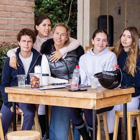 Emiliano Ibarra, Emilia Castañeda, Fer García, Naia García, Sofía Castañeda, Gerardo Fernández, Mariana Sáenz y Alejandro Castañeda(Fotos:Hugo Zuviri)