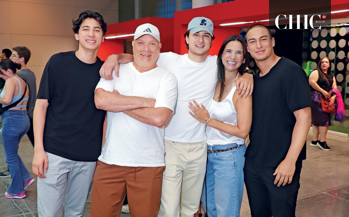 Jerónimo Guajardo, Daniel Guajardo, Daniel Guajardo, Cecilia Villarreal y Lauro Guajardo